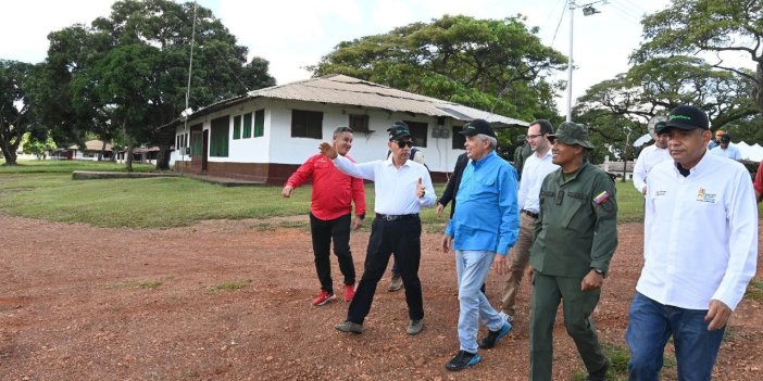 Tarım Bakanı Vahit Kirişci Venezuela’ya toprak bakmaya gitti