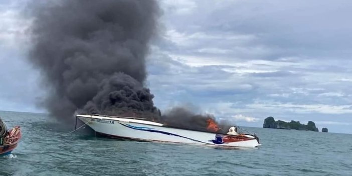 Sürat teknesinde yangın: 20 yaralı