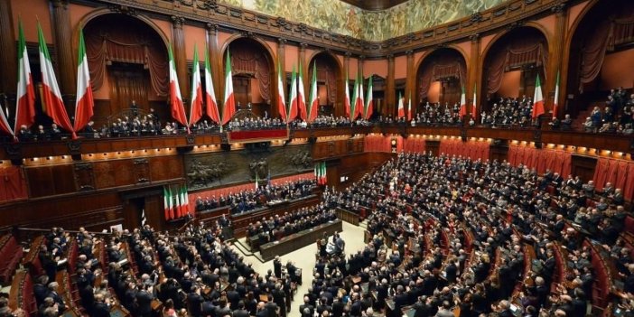 İtalya’da parlamento feshedildi, erken seçime gidilecek  