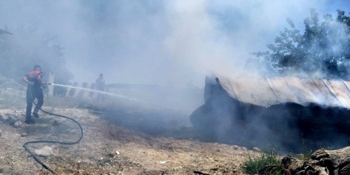 Osmaniye'de samanlıkta yangın