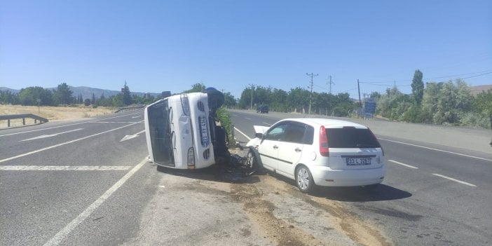 Elazığ’da pikap ile kamyonet çarpıştı: 1 yaralı