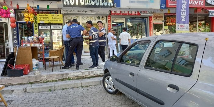 Döviz bozdurma bahanesiyle kuyumcudan 100 bin lira çaldılar