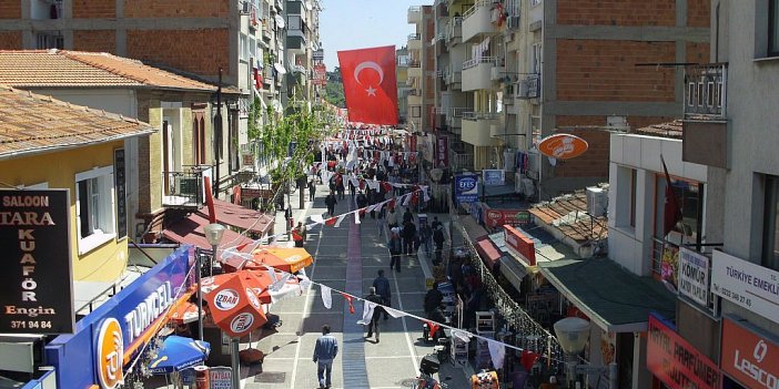 İzmir Bayraklı’da icradan satılık dükkan