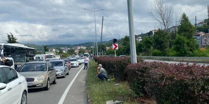 Yollar kapatıldı binlerce insan araçlarında mahsur kaldı. Erdoğan'ın Ordu mitingi öncesi trafik bu hale geldi