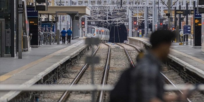 İngiltere’de demiryolu işçileri greve gitti