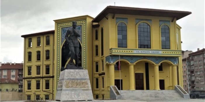 İki vali yardımcısı ile hukuk müşaviri FETÖ iltisaklı oldukları gerekçesiyle meslekten ihraç edildi