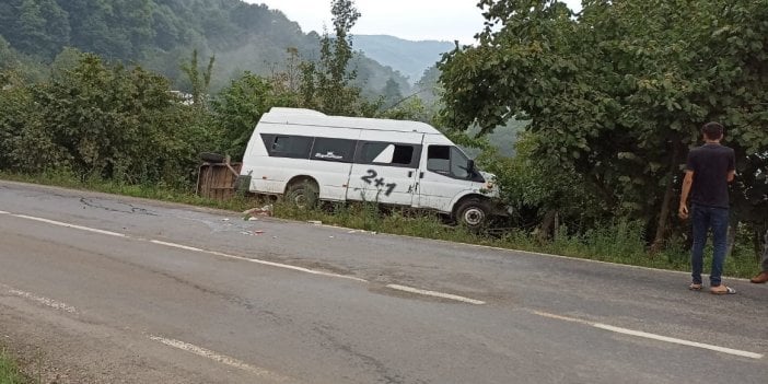 Ordu'da fındık işçilerini taşıyan minibüs kaza yaptı: 13 yaralı