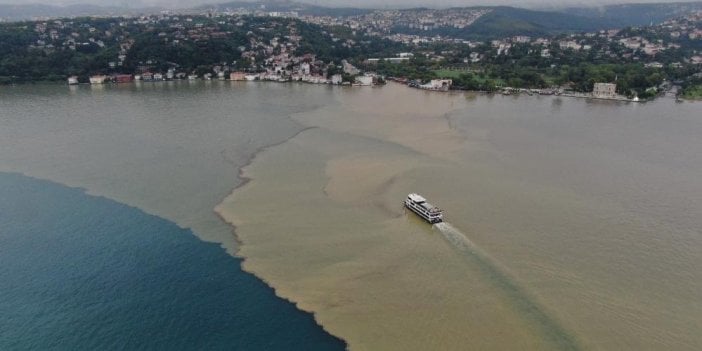 İstanbul Boğazı çamura bulandı