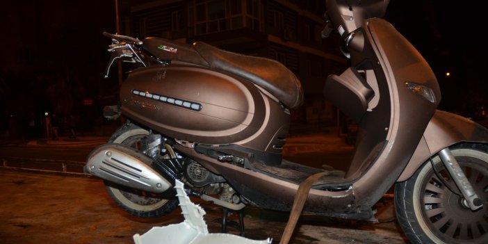 Kontrolden çıkan otomobil motosiklete çarptı: 1’i ağır 2 yaralı