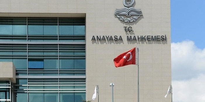 AYM iki Cumhurbaşkanlığı kararnamesini iptal etti: Anayasaya aykırı