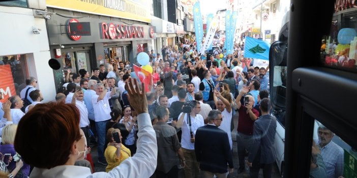 Nereye gitse izdiham yaşanıyor. Meral Akşener Beşiktaş Çarşı'da esnafın dertlerini dinledi