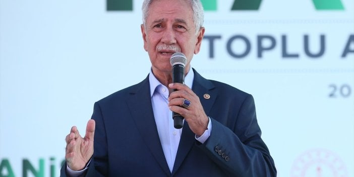 Can Ataklı Bülent Arınç'ın neden döndüğünü açıkladı. Arınç Manisa mitinginden kürsüye çıkıp Erdoğan'a oy istemişti