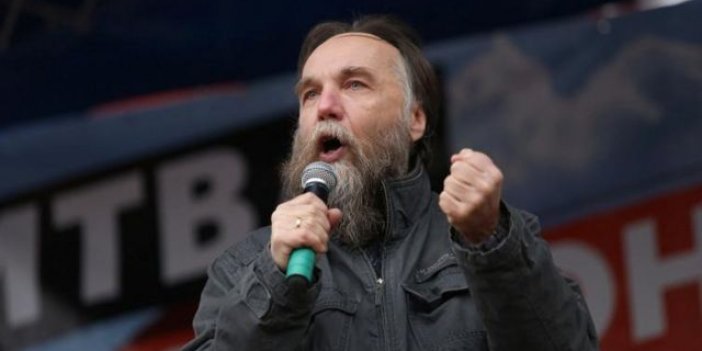 Putin'in akıl hocası Aleksandr Dugin kızının bombalı saldırıda öldürülmesinin ardından ilk kez konuştu