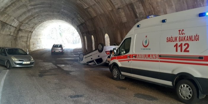 Tunceli’de iki otomobil tünelde çarpıştı: 4 yaralı