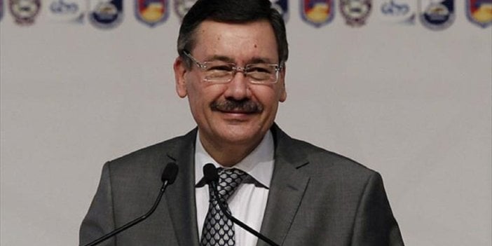 Melih Gökçek Şahan Gökbakar’ı hedef gösterdi: Birisi dayanamaz ağzını gözünü dağıtır