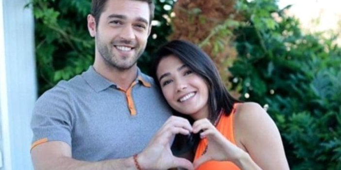 Oyuncu Aybüke Pusat ve Furkan Andıç sarmaş dolaş