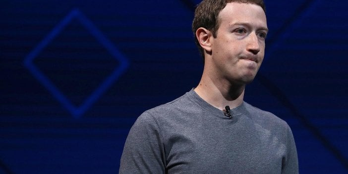 Facebook'un CEO'su Mark Zuckerberg görevden alınacak mı? Kongrede robot gibi davrandı