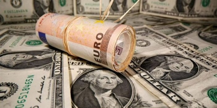 Dolar yine Euro'ya fark attı. Euro doları yakalamak için depara kalktı