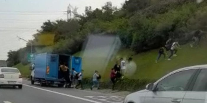 Burası İstanbul TEM Otoyolu. Bozulmuş araç numarasıyla Afganları göz göre göre İstanbul'a bırakıyorlar. Nerede güvenlik güçleri