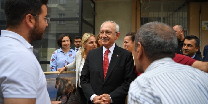 Eski AKP’li vatandaş Kılıçdaroğlu’na isyan etti: Elinde Kuran'la geziyorlardı; sadece ceplerini doldurmuşlar