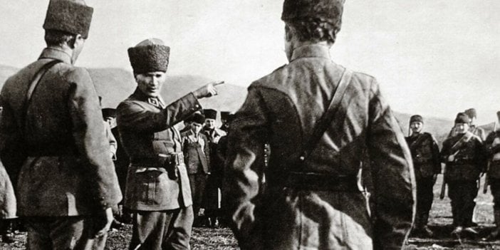 İzmir’in dağlarında çiçekler açtığı gün. 9 Eylül 1922 İzmir'in Kurtuluşu kutlu olsun