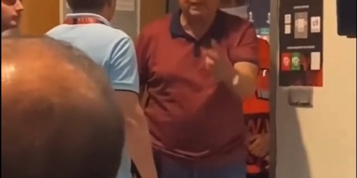 Lucescu öyle kızdı ki toplantıyı ayakta yaptı. Herkes Lucescu'nun yaptığı hareketi konuşuyor