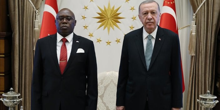 Kenya Büyükelçisi Boiyo, Cumhurbaşkanı Erdoğan'a güven mektubu sundu