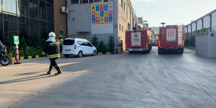 Pamuk fabrikasında yangın: 1 itfaiye eri öldü, 9 kişi yaralandı