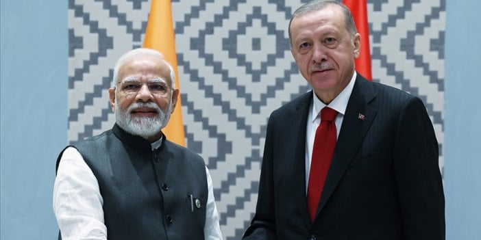 Cumhurbaşkanı Erdoğan, Hindistan Başbakanı Modi ile bir araya geldi