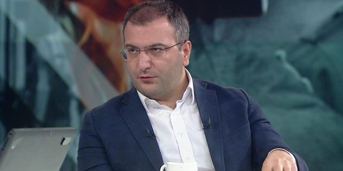 Cem Küçük geçen sene faiz inince dolar uçuyordu şimdi öyle olmuyor dedi. Gören millet de doların düştüğüne inanacak