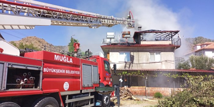 Muğla'da çatı katı yangını