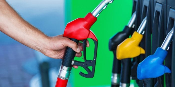 Petrol fiyatları dibi gördü. Akaryakıt fiyatları eskiye dönecek mi?