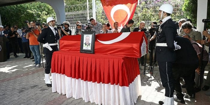 Mersin'de şehit polis memuru Sedat Gezer son yolculuğuna uğurlandı