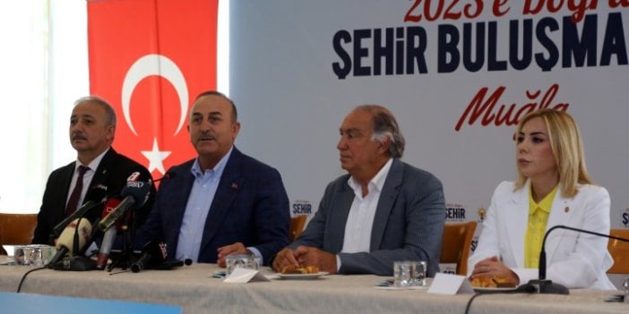 ABD Rumları tutup KKTC'yi tehdit edince. Çavuşoğlu da ABD'ye ağzının payını verdi