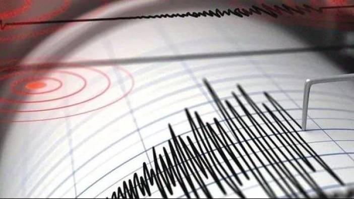 Endonezya'da deprem (01 Ekim 2022)