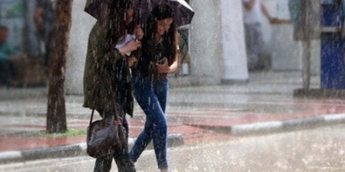 Meteoroloji bas bas bağırıyor. Yarın öğleden sonra  başlayacak bu illeri vurup geçecek