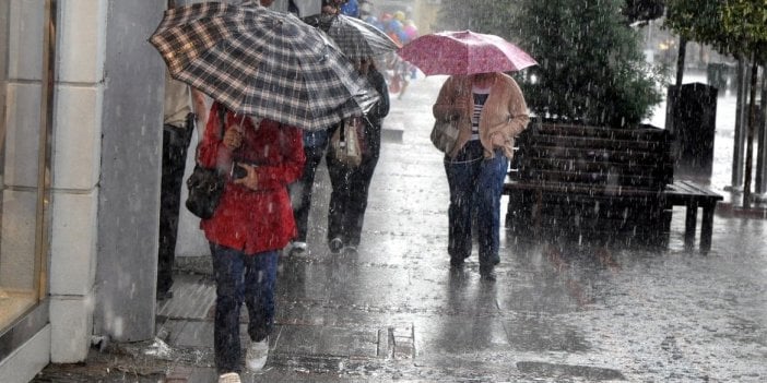 Sağanak bu illeri etkisi altına alacak. Meteoroloji'den sarı kodlu uyarı