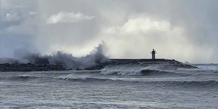 Meteoroloji saat verip uyardı! Doğu Karadeniz'de fırtına bekleniyor