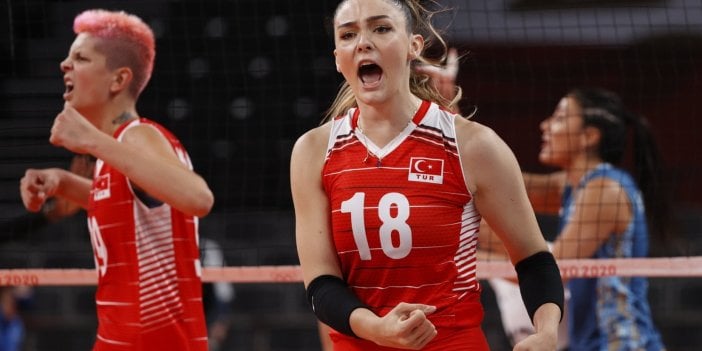 Milli voleybolcu Zehra Güneş'in kuzeni bakın kim çıktı. Meğer o da ünlüymüş