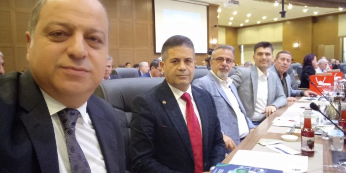 İYİ Partililer Bursa'da suya yüzde 49 indirim yapılmasını talep etti