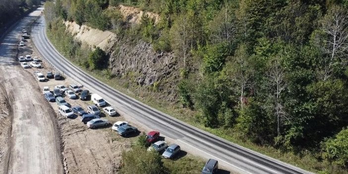 Aracını durduran ormana koştu. Sevinç çığlıkları kuşları bile kaçırdı 