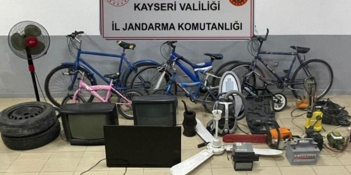 Uyuşturucu aranan evden çalıntı malzemeler çıktı