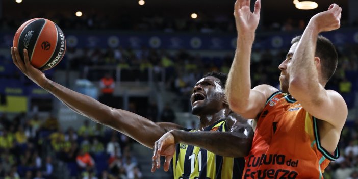 Fenerbahçe Beko Valencia'yı devirdi. Avrupa'da 4'te 4 yaptı