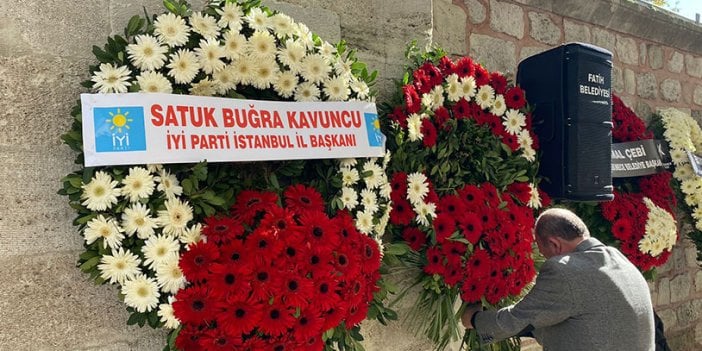 Şehit polisin cenazesinde 'çelenk' krizi: Canan Kaftancıoğlu’nun adını söktüler