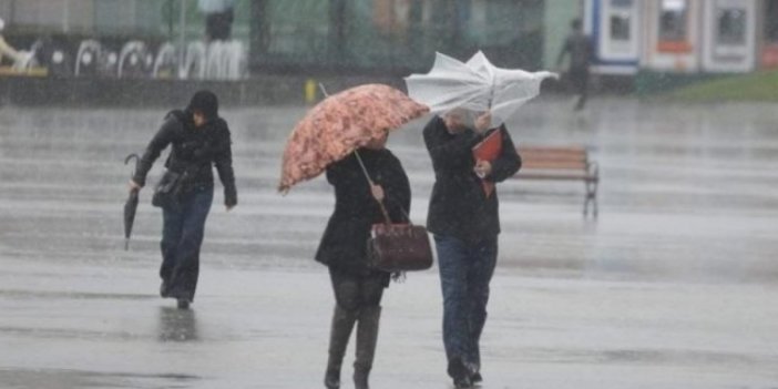 Meteoroloji'den uyarılar peş peşe geldi. Bu bölgelerde yaşayanlar dikkat