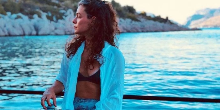 Özge Özpirinçci kızı Mercan'ın fotoğrafını ilk kez paylaştı