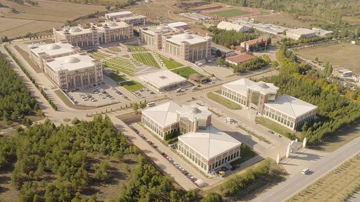 Bilecik Şeyh Edebali Üniversitesi personel alacak (02 Kasım 2022)