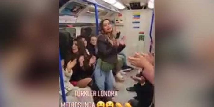 Londra Metrosu'nda onları görenler hemen Türk olduklarını anladı. Bakın kendilerini nasıl belli ettiler?