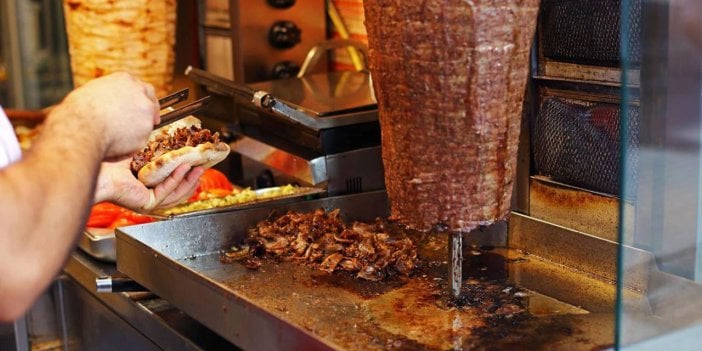 Türkiye'deki zamları görmezden gelen yandaş medya, bakın neredeki döner zammını haber yaptı