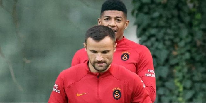 Galatasaray 2 yıldızıyla vedaşalıyor